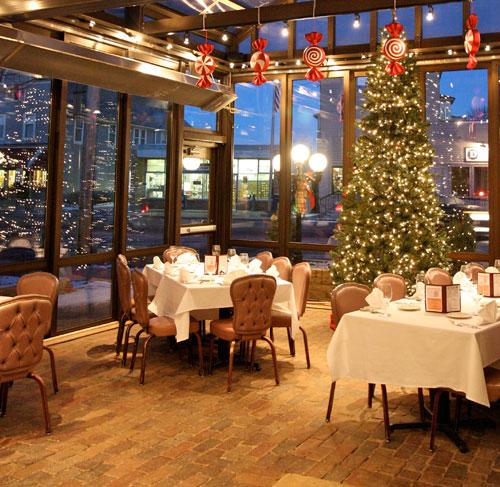 restaurant-enclosed-patio-heaters-angle-mounted